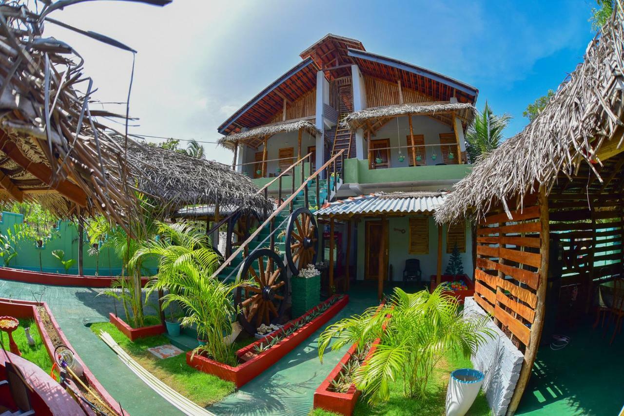 Neem Garden Guest House Batticaloa Eksteriør bilde